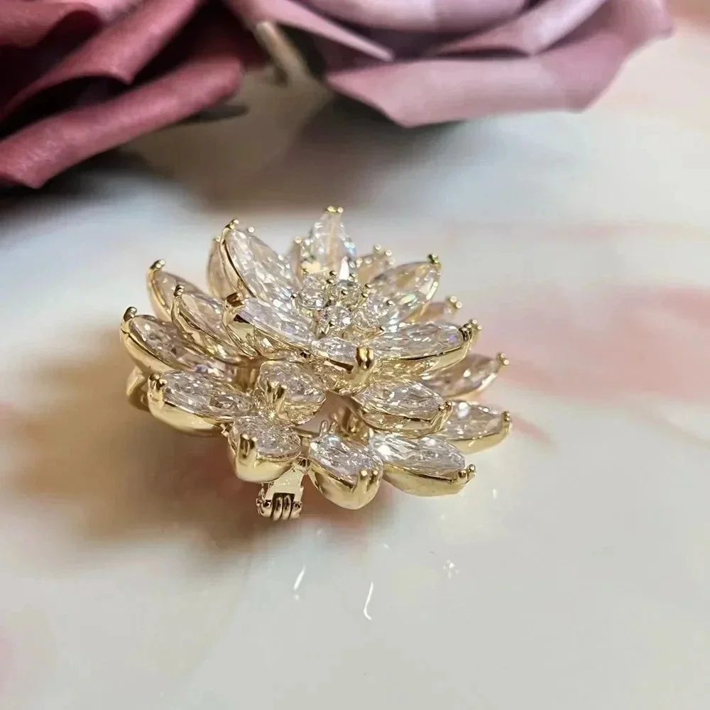 VQ Flower Brooch